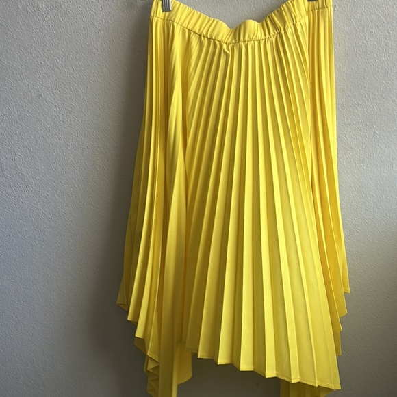 Yellow midi skirt - Picture 4 of 5